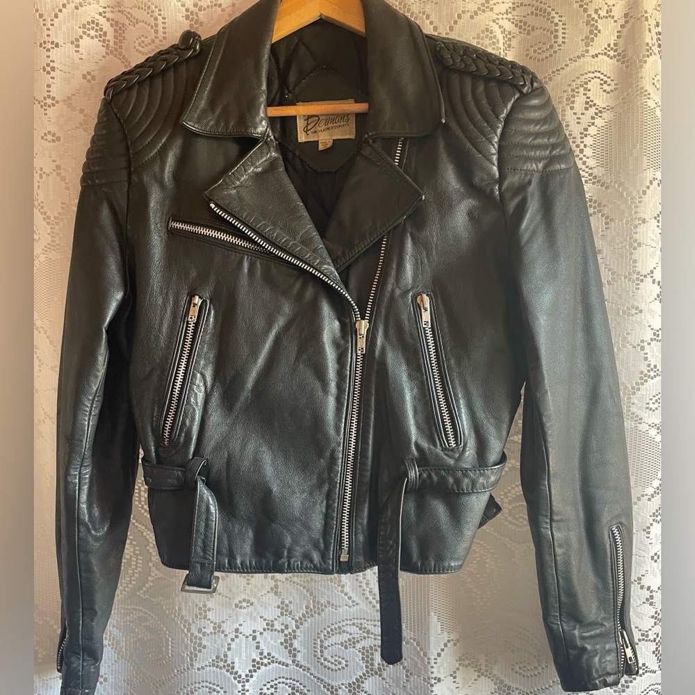 BERMAN’S Vintage Women’s Genuine Leather Biker Motorcycle Jacket Size 10